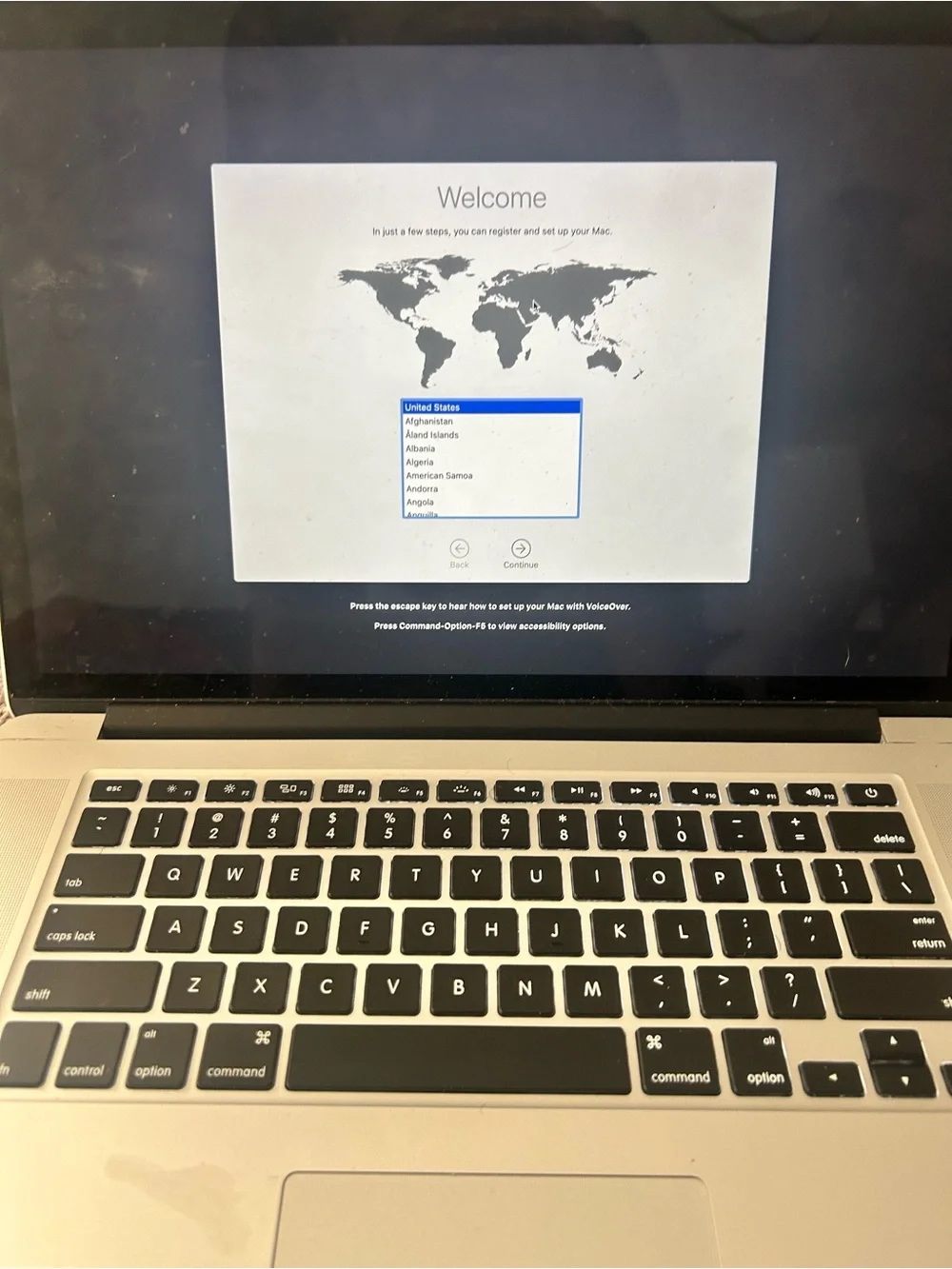 Apple MacBook Pro Mid 2012 Silver | 256gb SSD | 8 Unified Mem | 15in Display